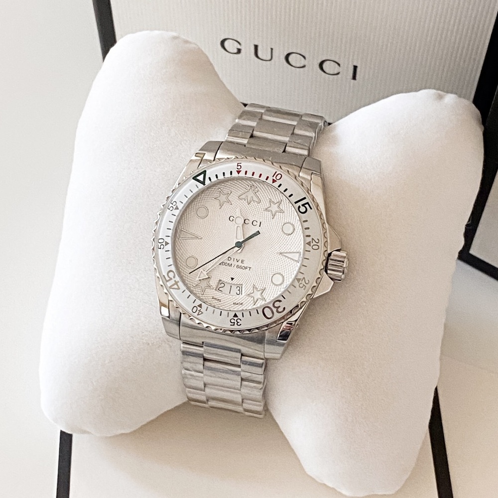 NWT Gucci Dive Bracelet Watch, 40mm YA136336